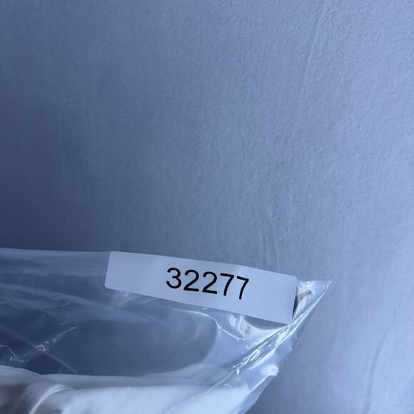 J Crew Performance Polo Men's XL White Stretch Golf Tech Office Casual Solid NEW - Picture 8 of 8